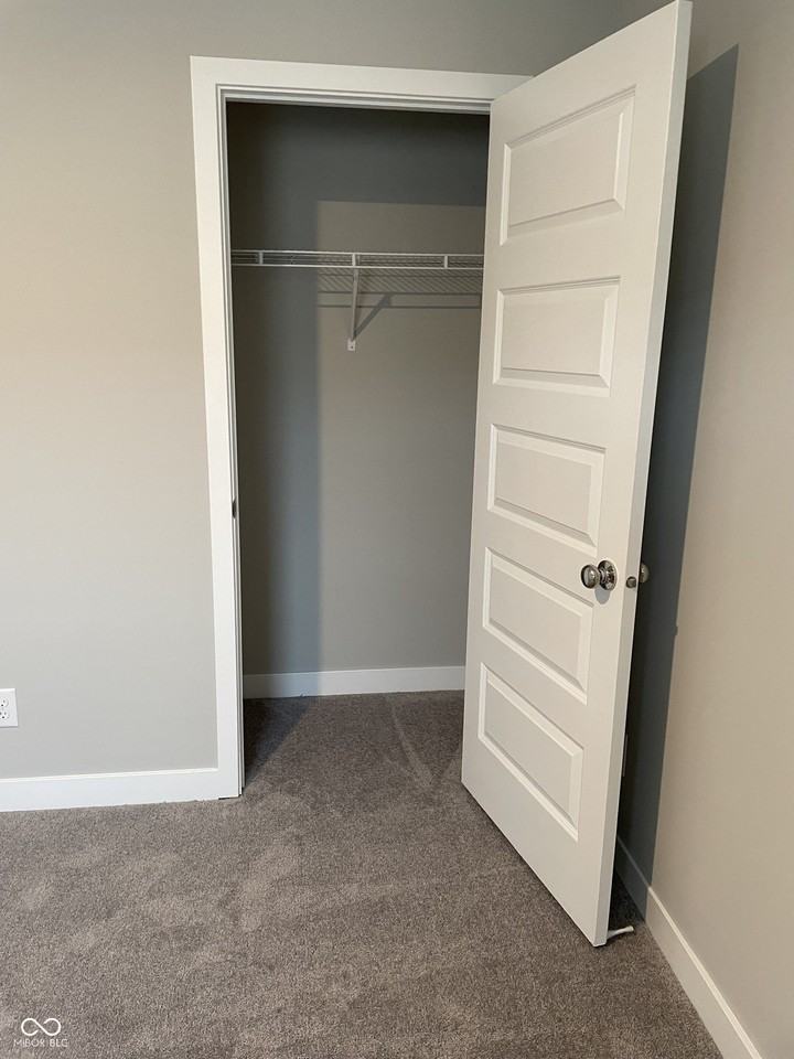 11573 Fulham Street - Photo 7 of 32