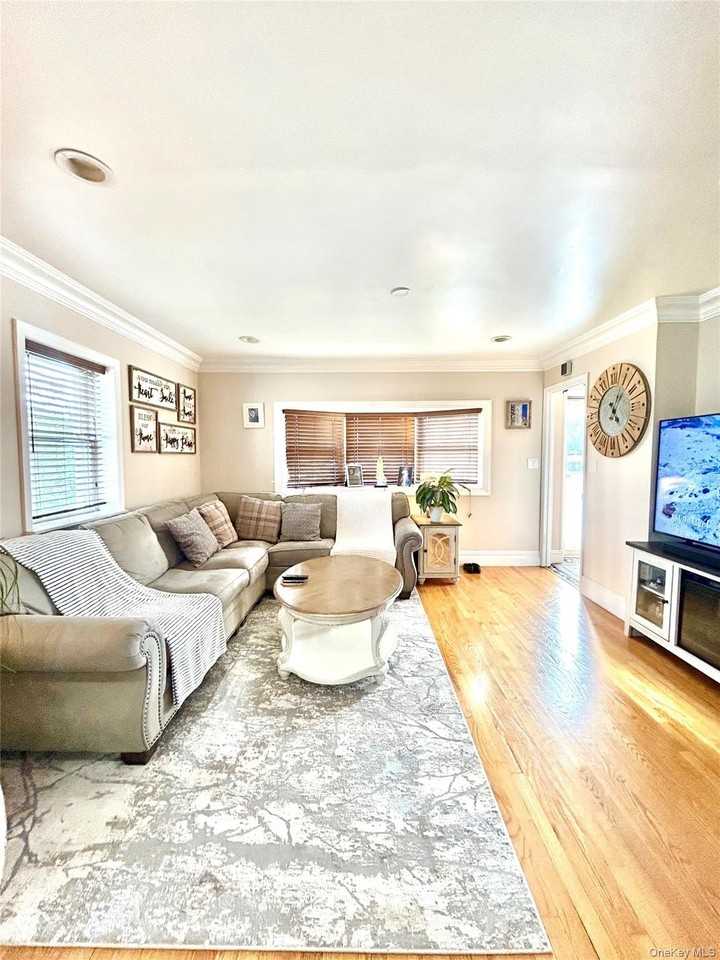 745 S Oyster Bay Rd - Photo 2 of 24