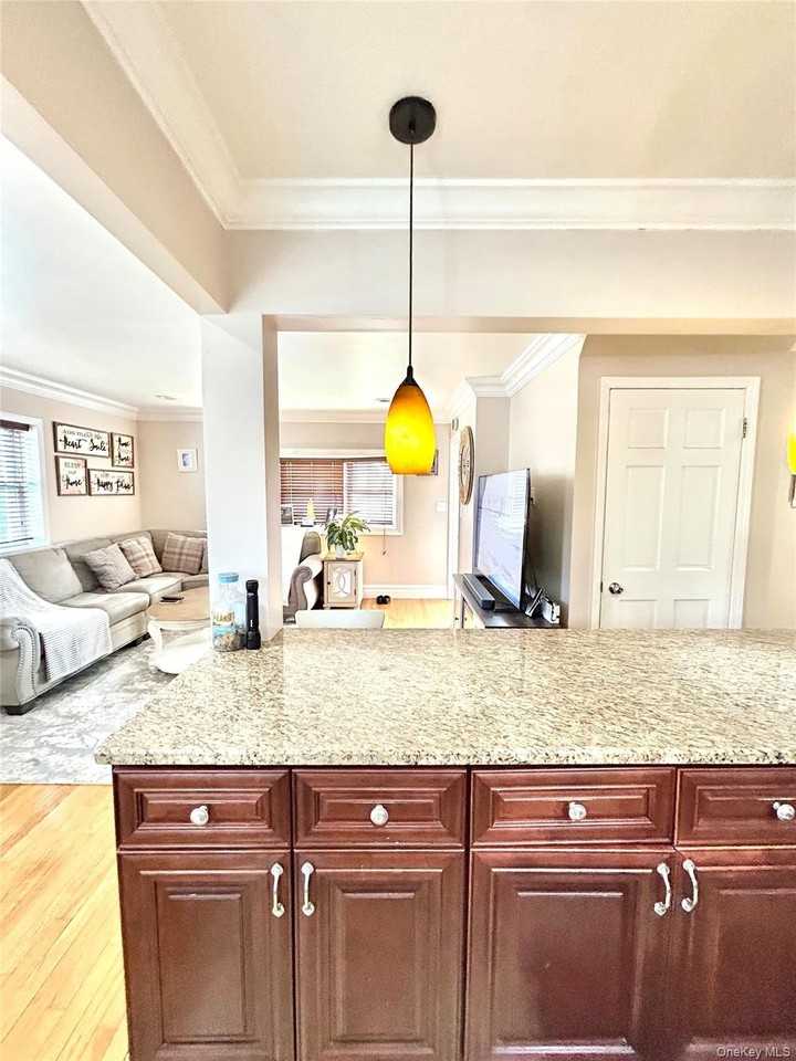 745 S Oyster Bay Rd - Photo 6 of 24