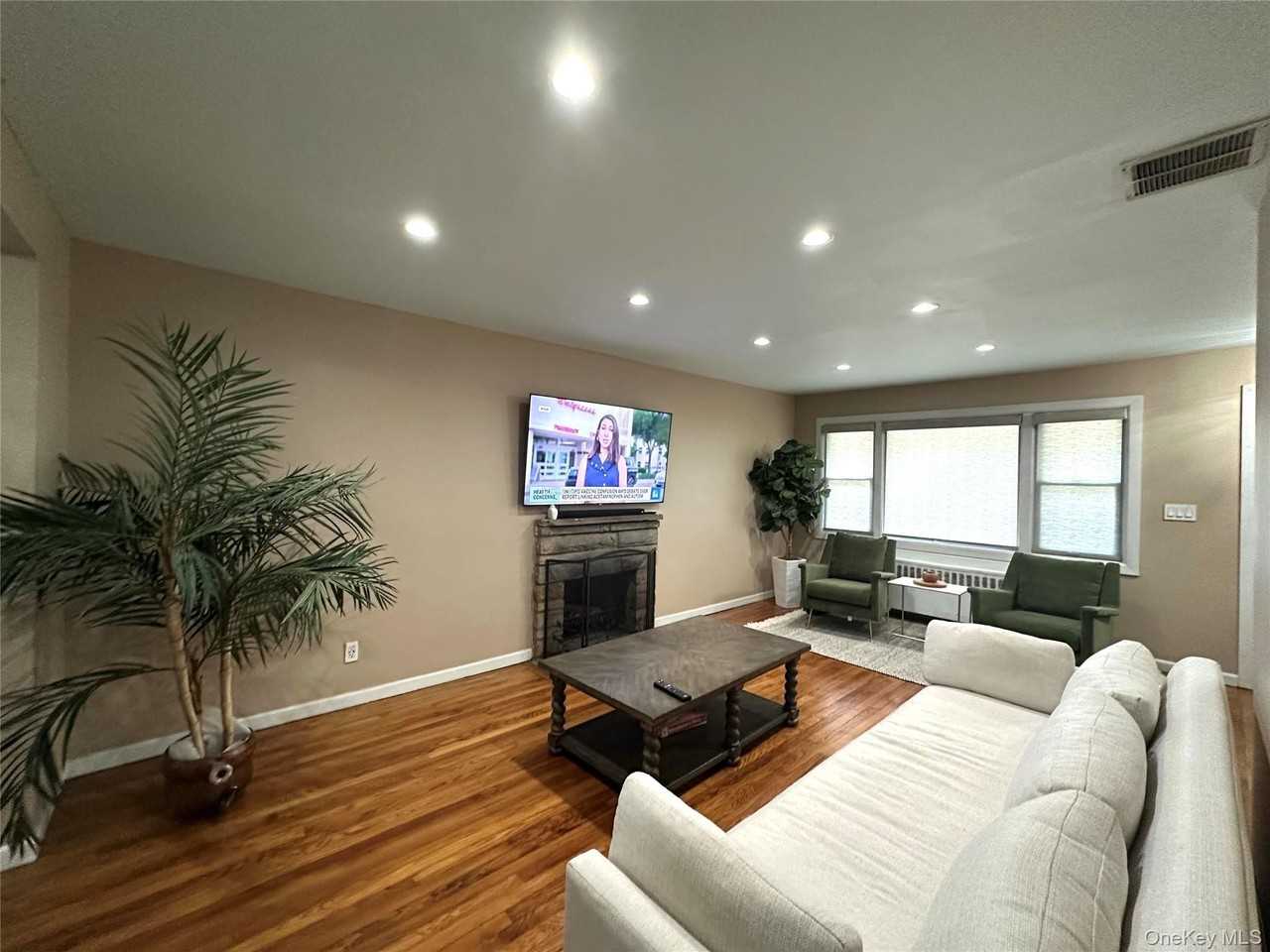 30 Terrehans Ln - Photo 3 of 12