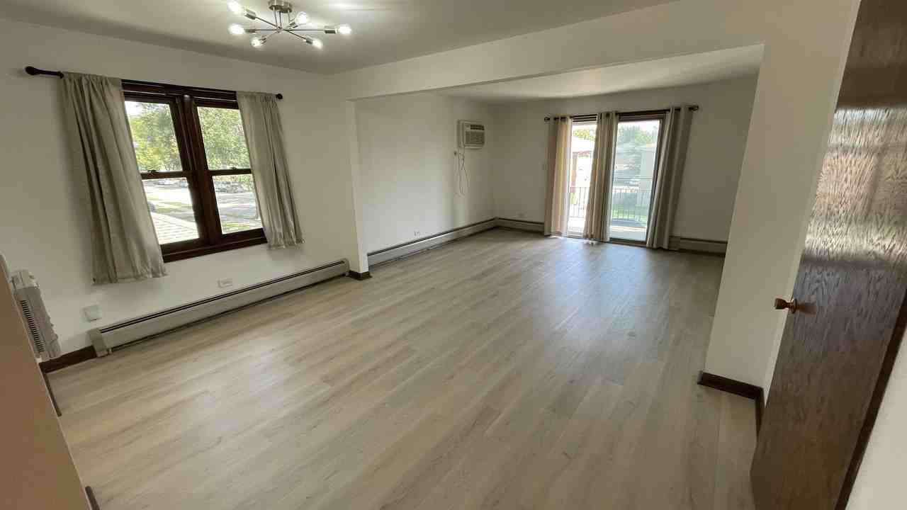 4532 Maple Ave #2 - Photo 5 of 5