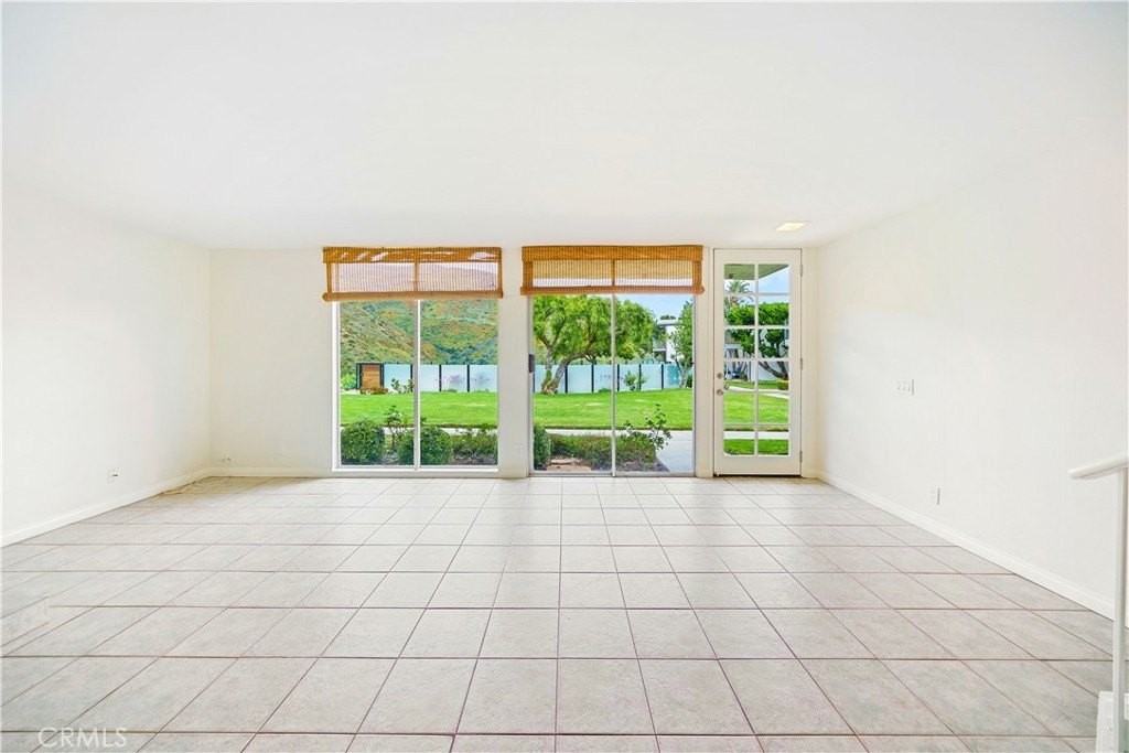 6216 Tapia Dr #B - Photo 5 of 50