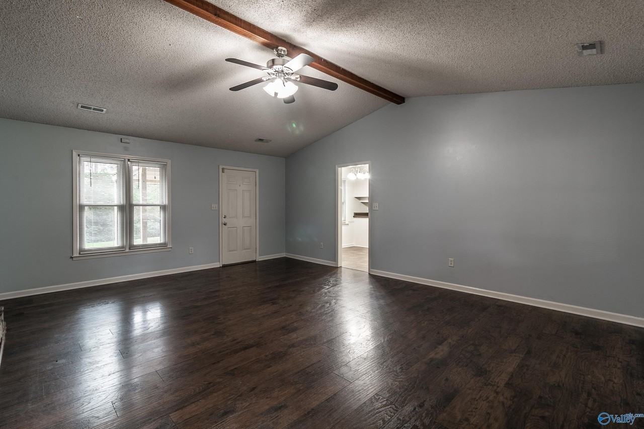 313 Red Oak Rd - Photo 2 of 26