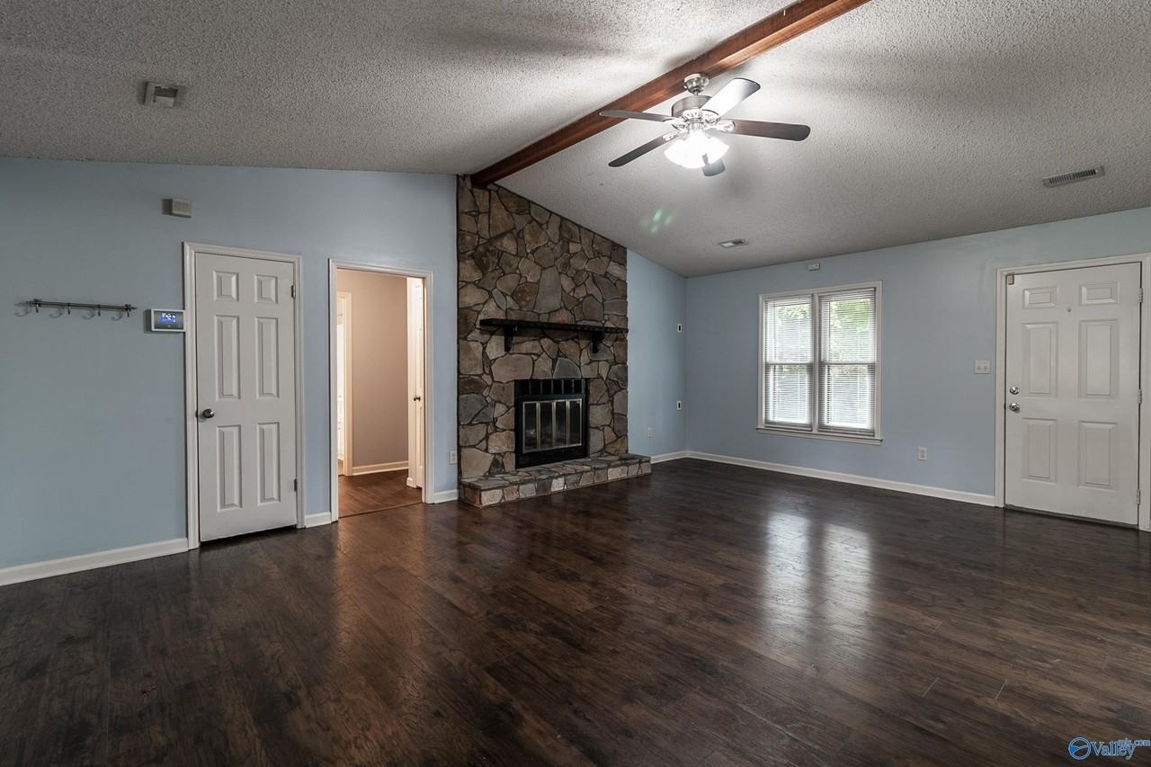 313 Red Oak Rd - Photo 3 of 26