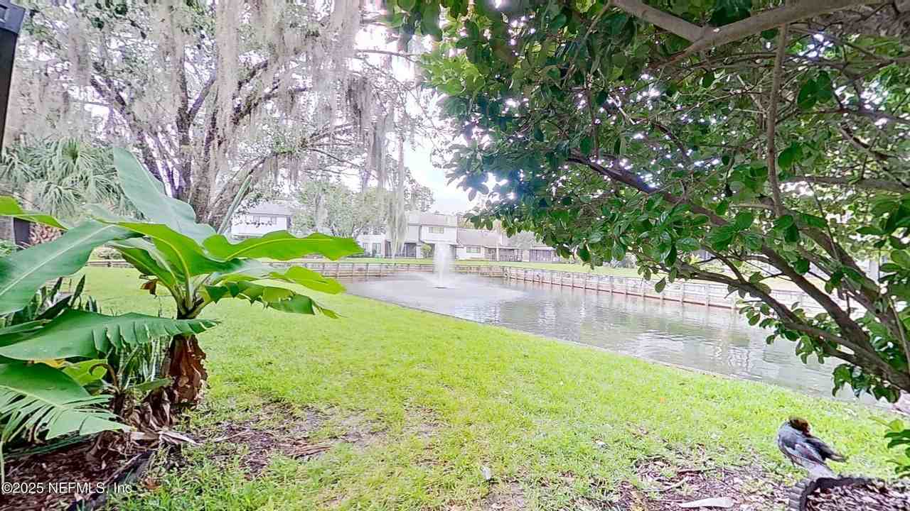 9360 Craven Rd Apt 304 #304 - Photo 3 of 22