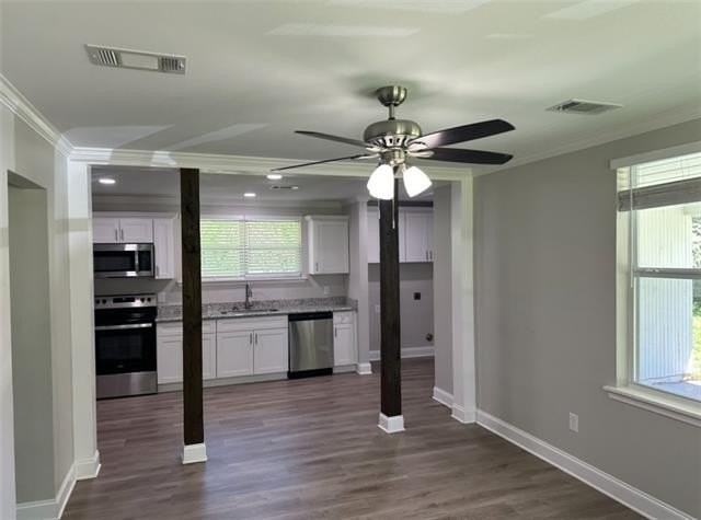 17660 Avalon Terrace - Photo 2 of 11