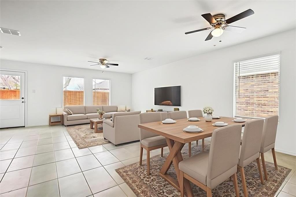 1312 Claireborne Ct - Photo 3 of 14