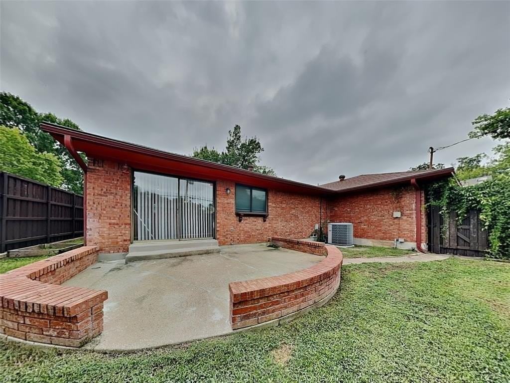 4915 Chilton Drive - Photo 6 of 24