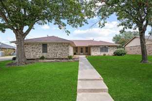 216 Red River Dr - Photo 1 of 1