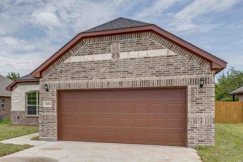 1422 Avenue C - Photo 3 of 24