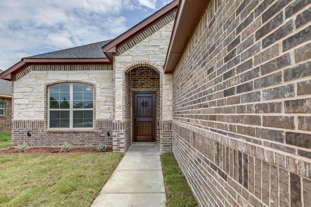 1422 Avenue C - Photo 4 of 24