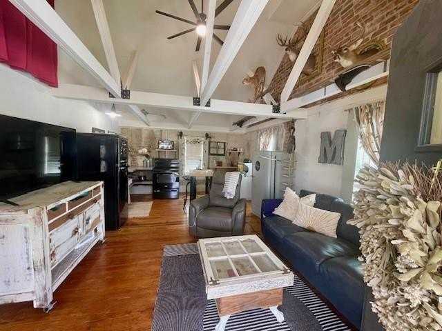 302 E Shoemaker St - Photo 6 of 21