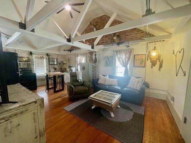 302 E Shoemaker St - Photo 7 of 21