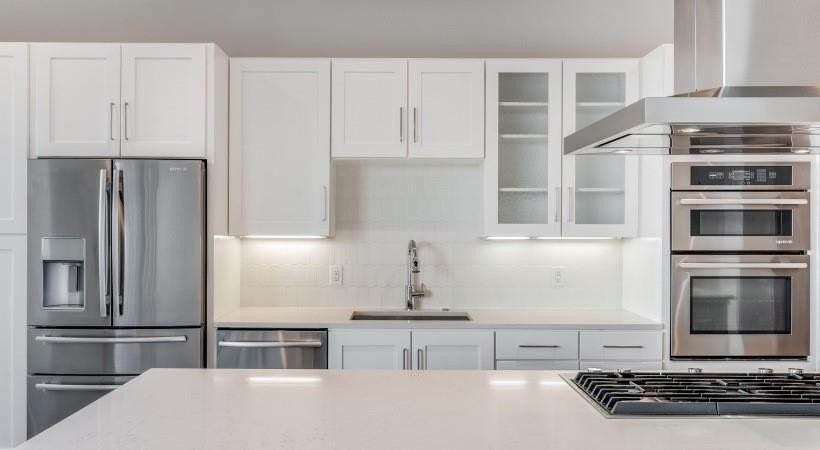 2728 Cedar Springs Rd #1801 - Photo 4 of 26