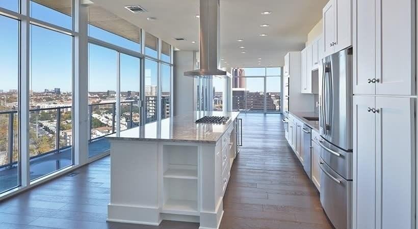 2728 Cedar Springs Rd #1801 - Photo 7 of 26