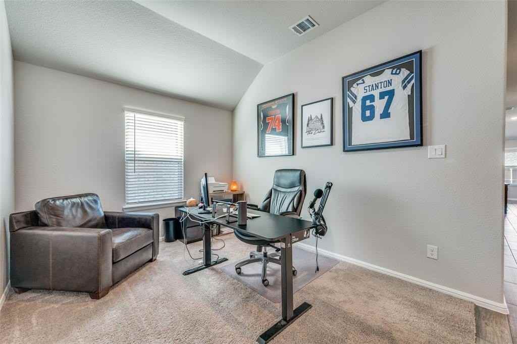 1404 Bellaire St - Photo 3 of 25