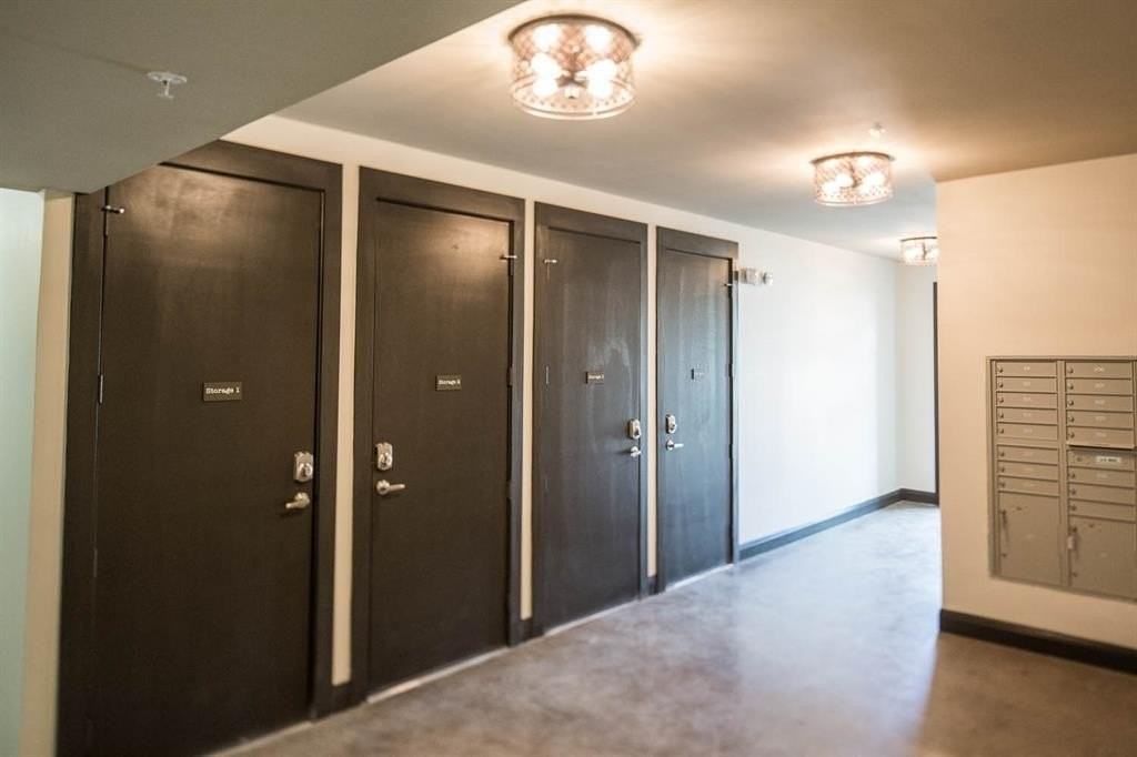 908 N Bishop Ave #2-103 - Photo 7 of 10