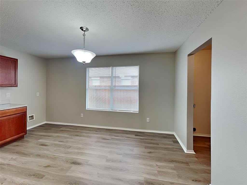 216 Turning Tree Rd - Photo 5 of 20