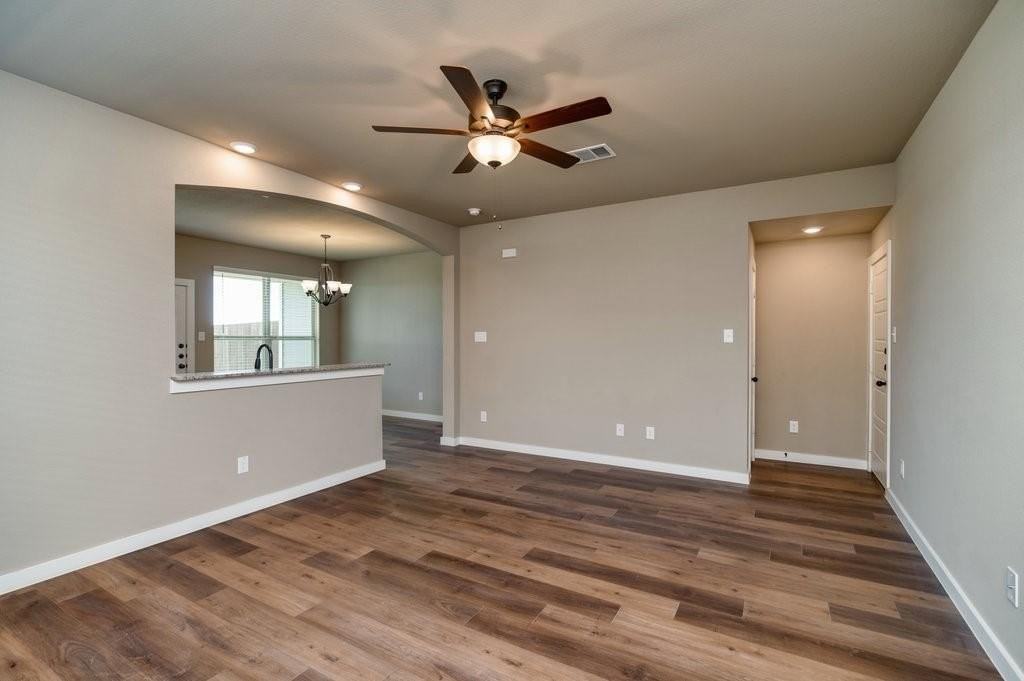 720 Harvest Moon Drive - Photo 5 of 20