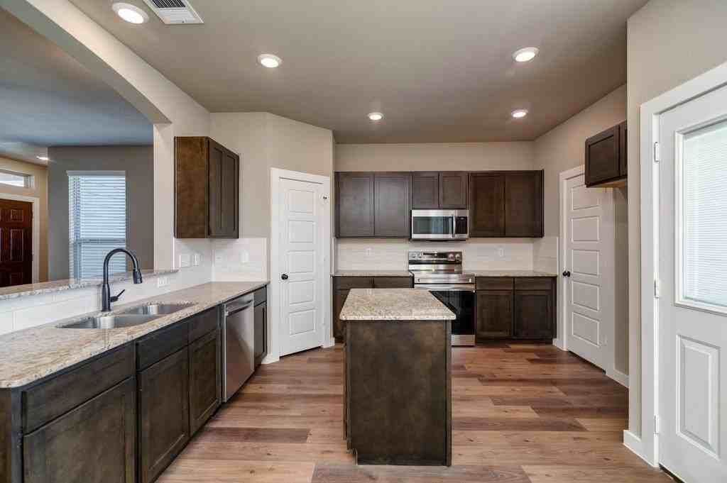 720 Harvest Moon Drive - Photo 7 of 20
