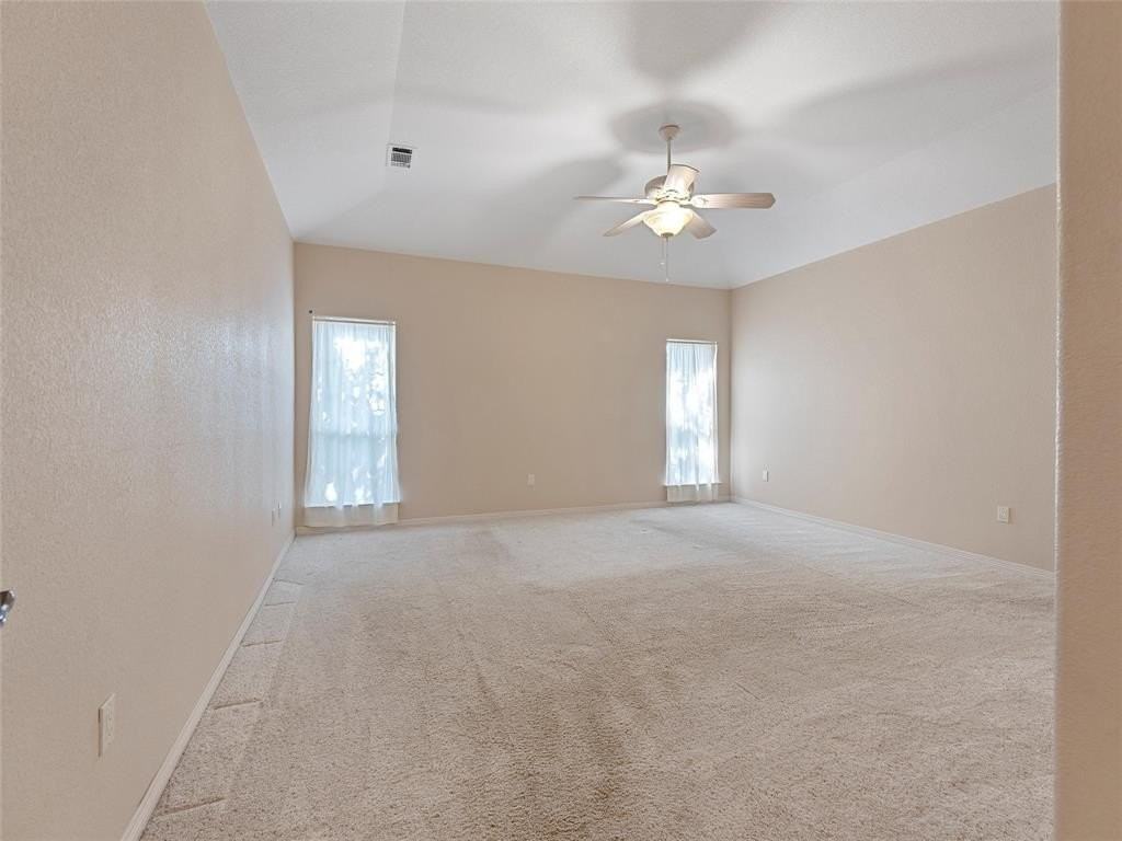 507 W 2nd St - Photo 6 of 18