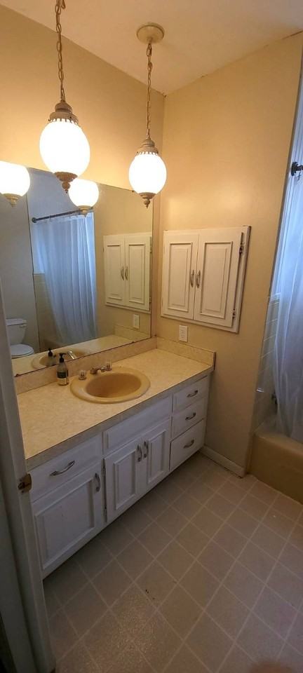 1029 10th St - Photo 6 of 14