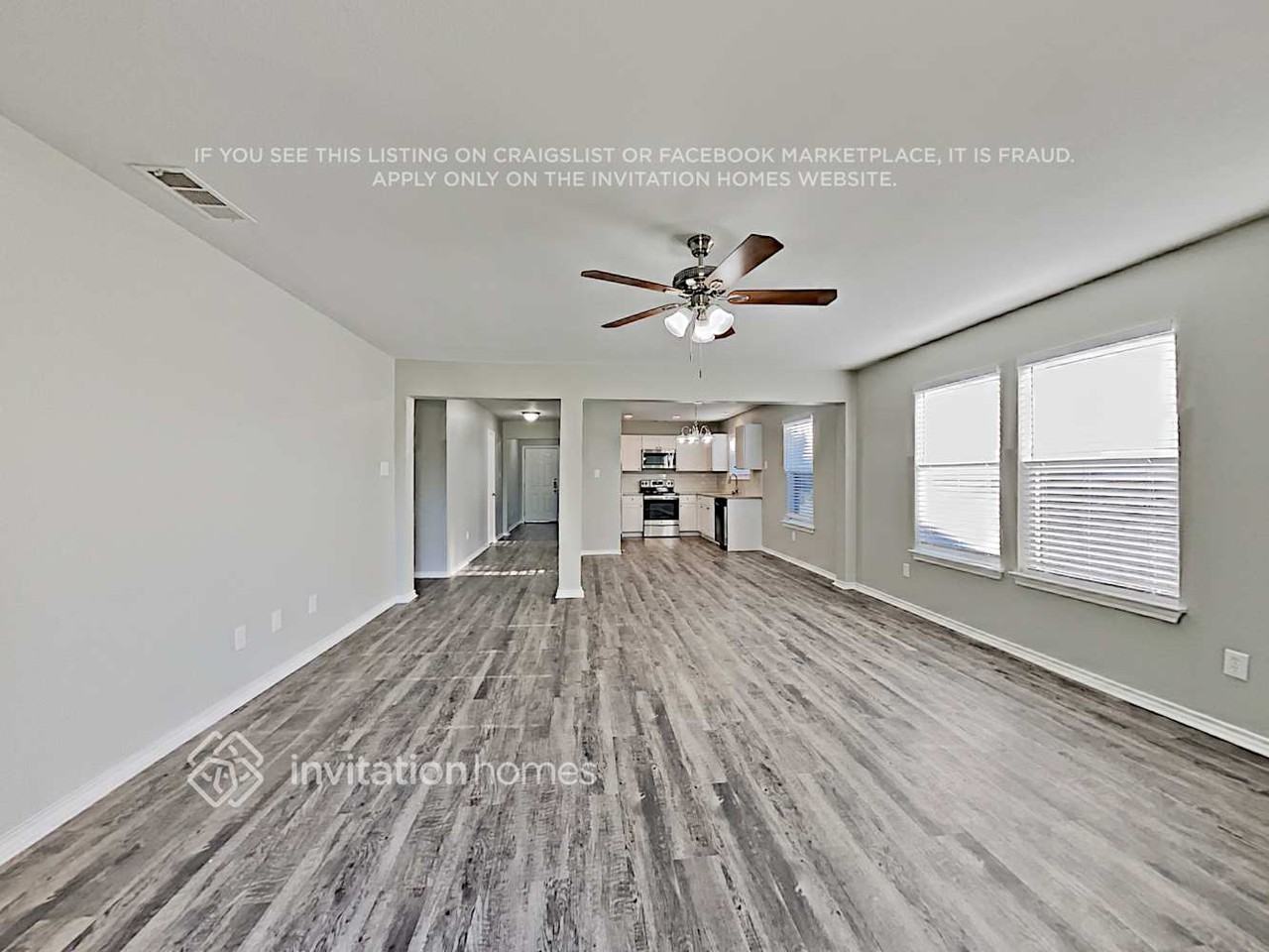 210 Creek Point Ln - Photo 4 of 20