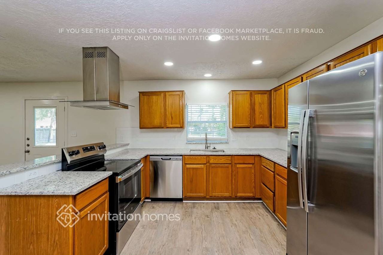 34306 Conroe Huffsmith Rd - Photo 7 of 18