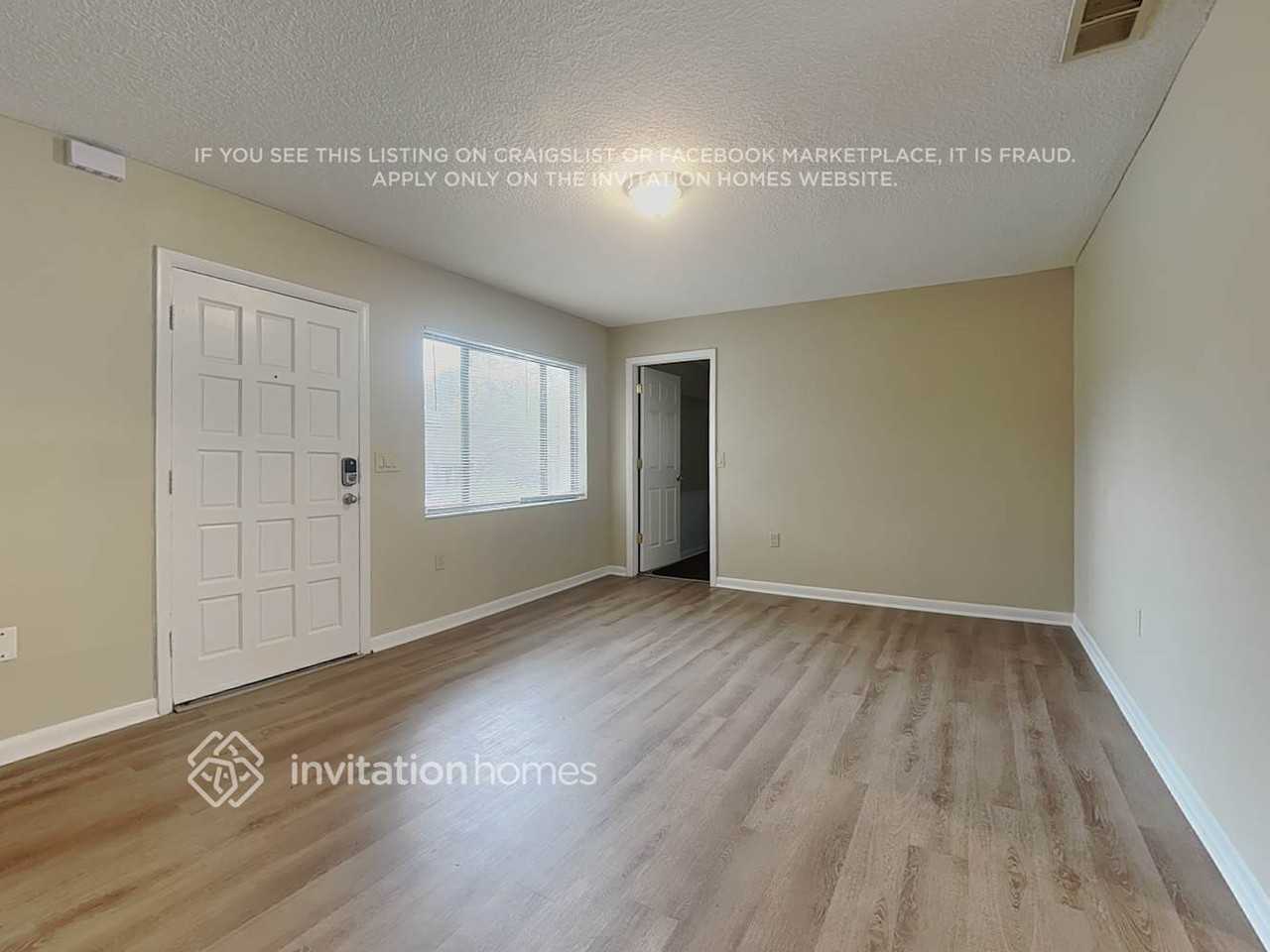 4113 E Okara Rd - Photo 3 of 17