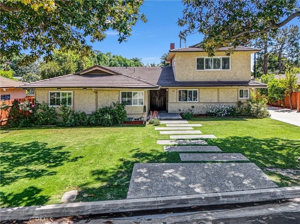 100 W Arthur Ave - Photo 3 of 32