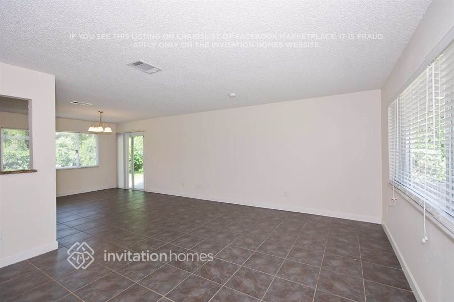 1640 Paragon Rd Se - Photo 2 of 15