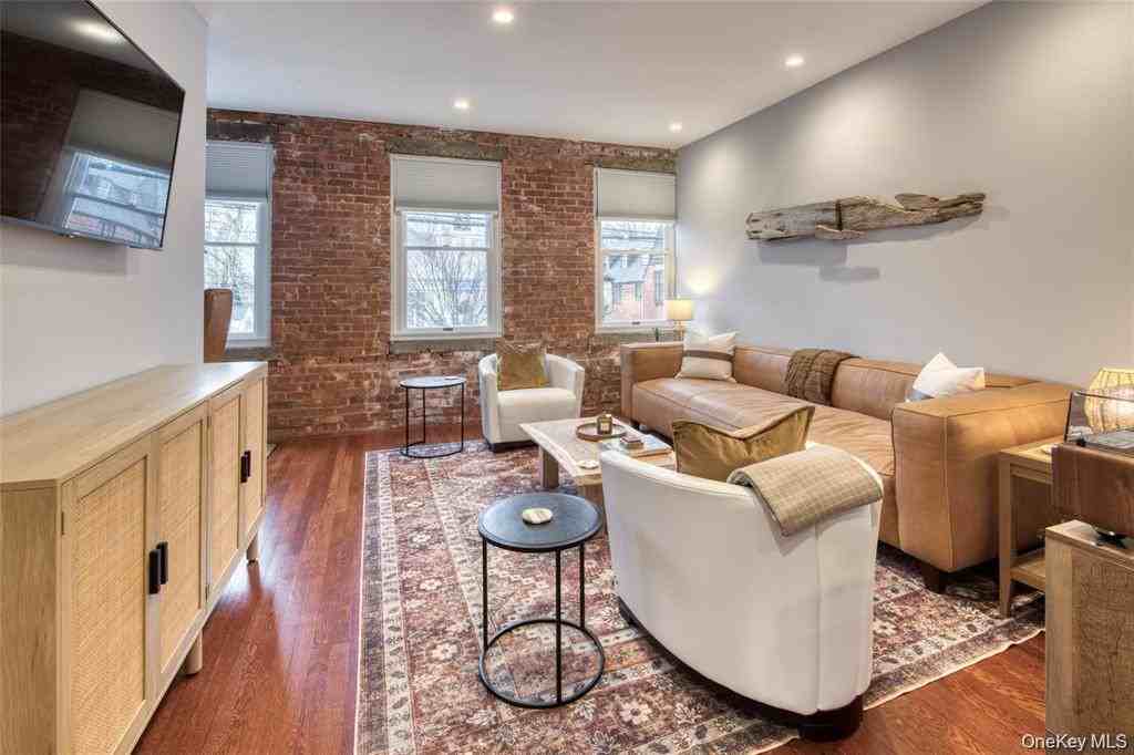 53995 Main Road - Photo 2 of 5