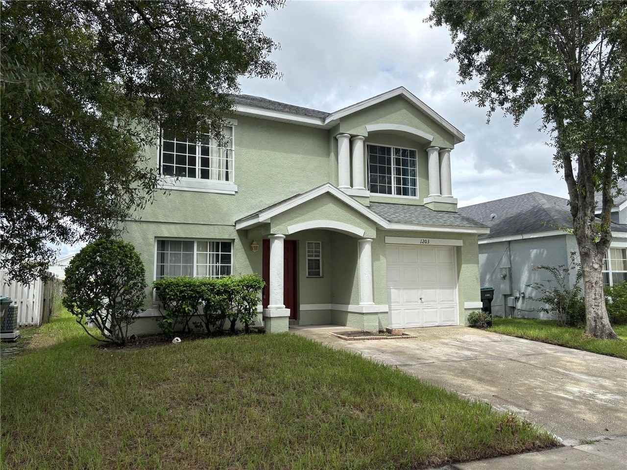 1203 Carey Glen Circle - Photo 2 of 31