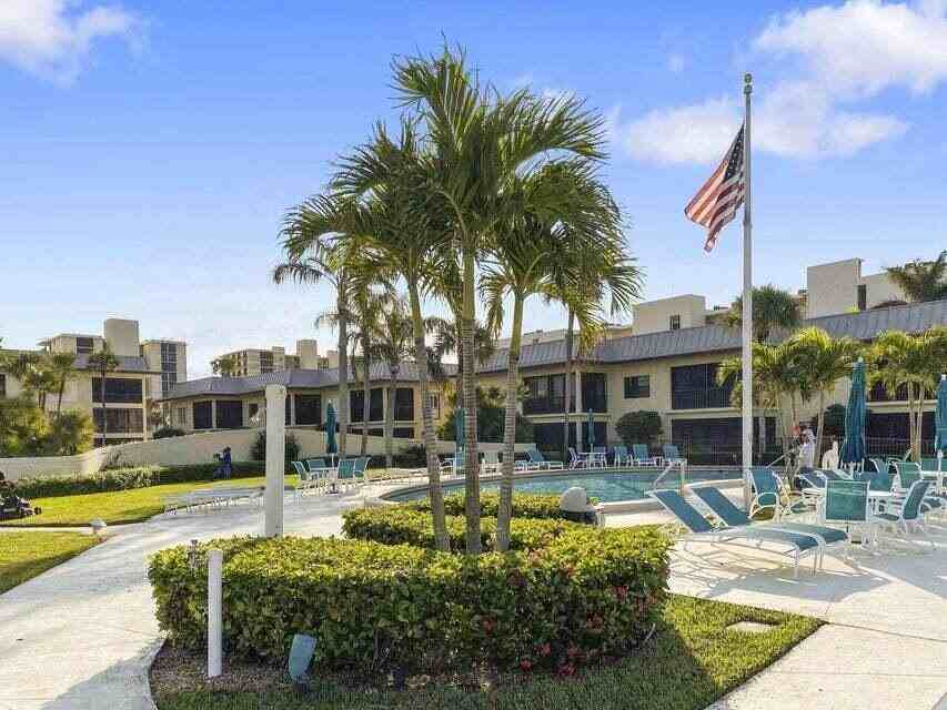 275 Beach Rd #B202 - Photo 4 of 37