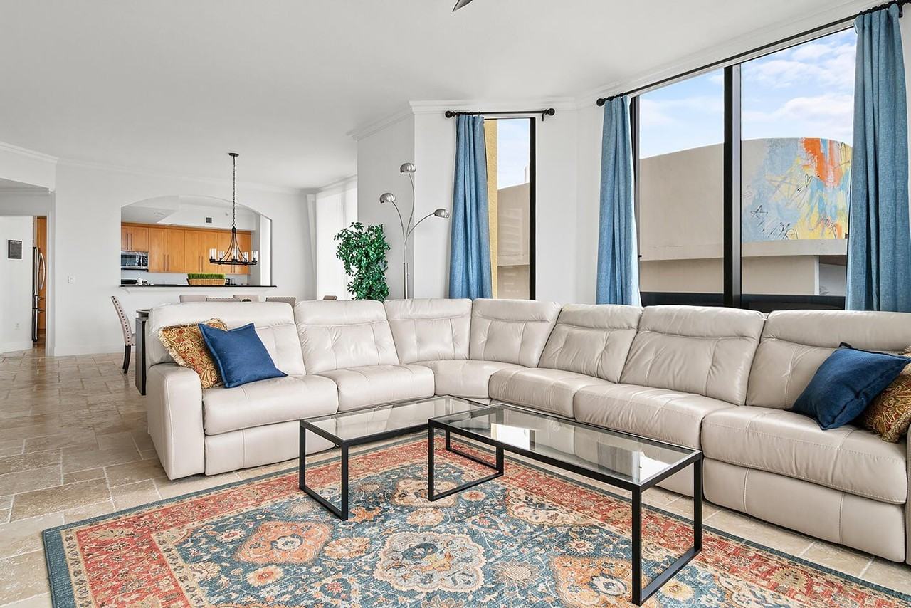 701 S Olive Ave #1424 - Photo 3 of 43