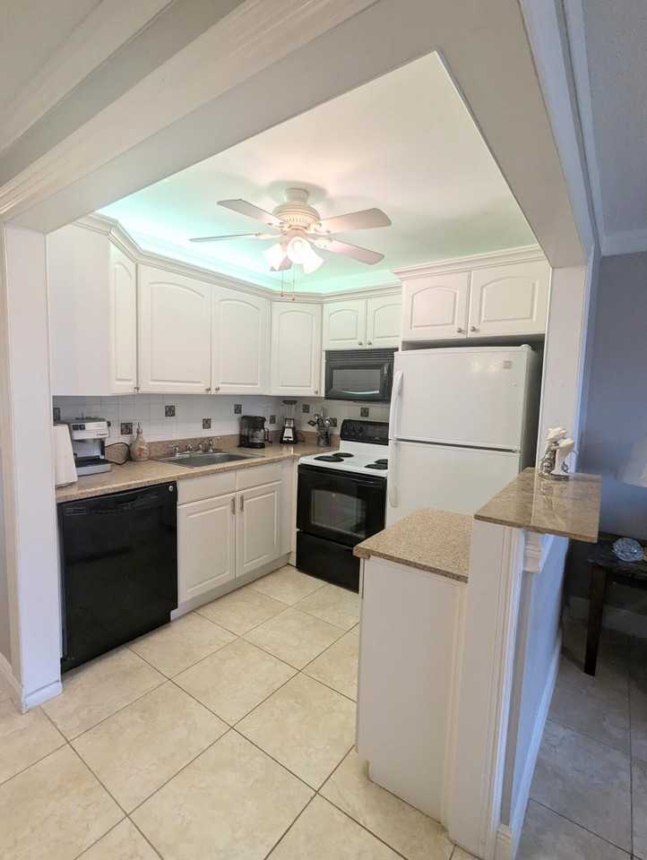 77 Andover C - Photo 3 of 23