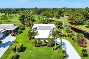 featured image of 6689 Eastpointe Pines St