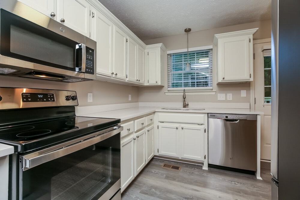 3324 Hamilton Church Rd - Photo 7 of 17