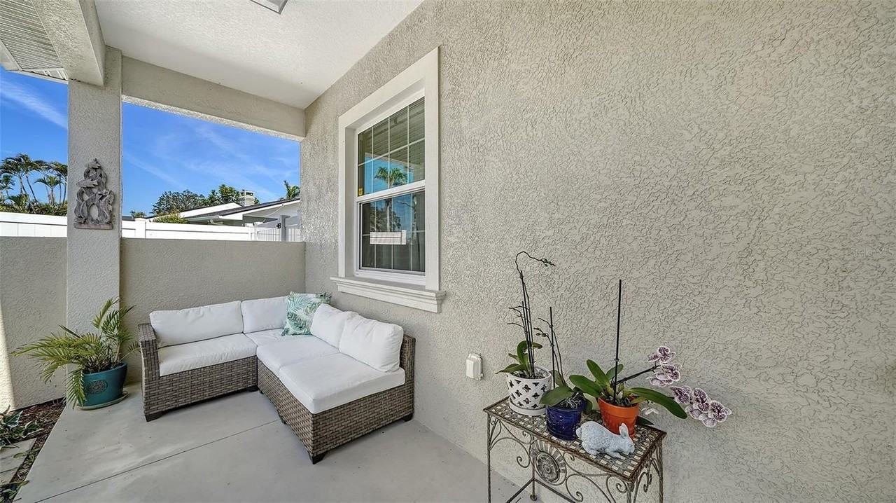 1111 Mallorca Dr - Photo 6 of 50