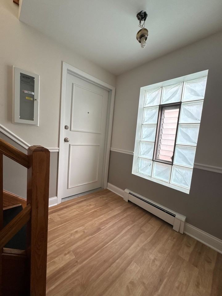 8524 W Gregory St #2 - Photo 5 of 13