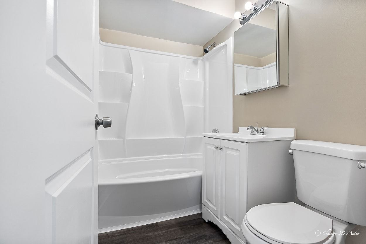 7005 W Gunnison St #2 - Photo 4 of 4