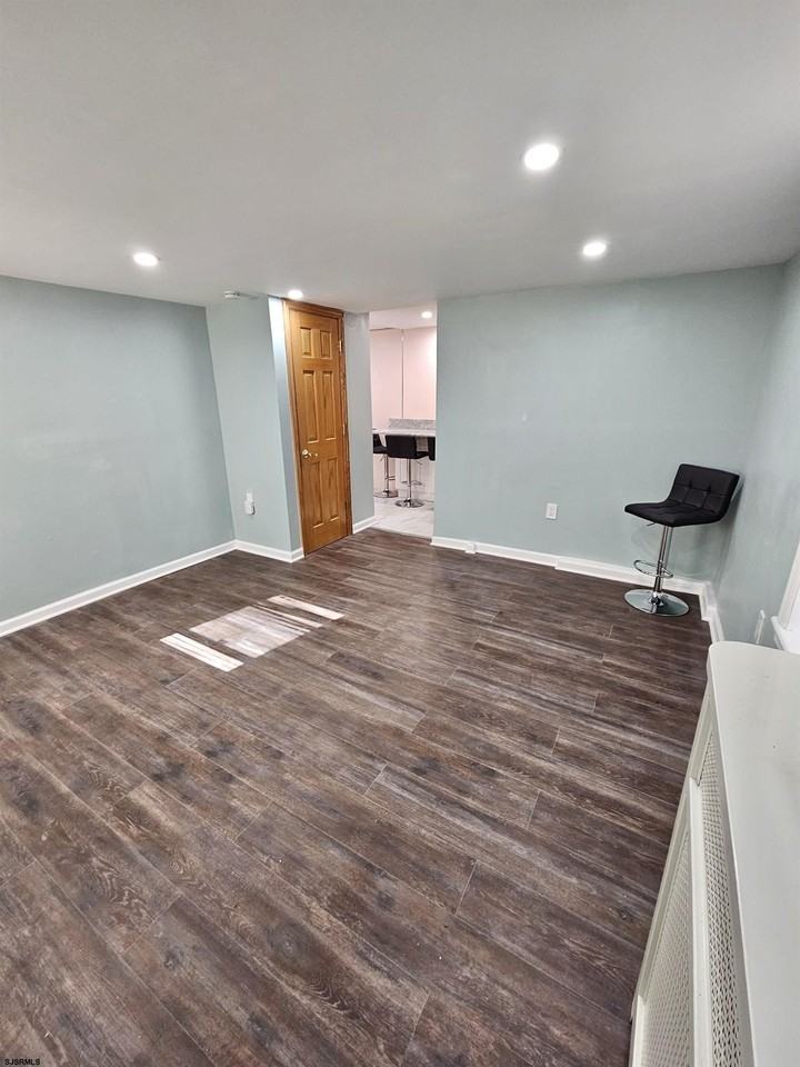 9 S Laclede Pl - Photo 2 of 21