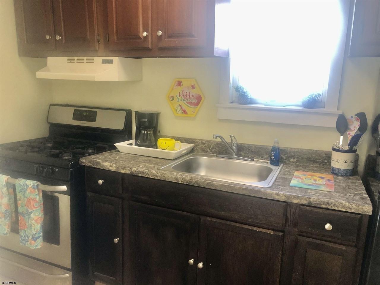 104 Cambridge Avenue - Photo 6 of 16