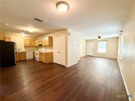 896 Advance St - Photo 1 of 1