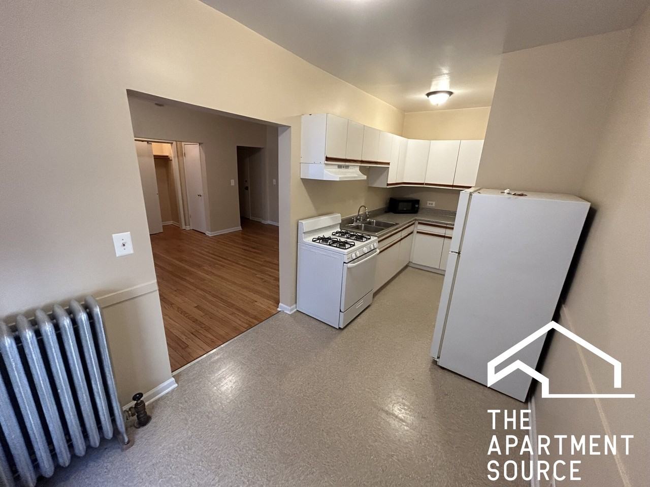 7728 N Marshfield Ave #3B - Photo 3 of 9