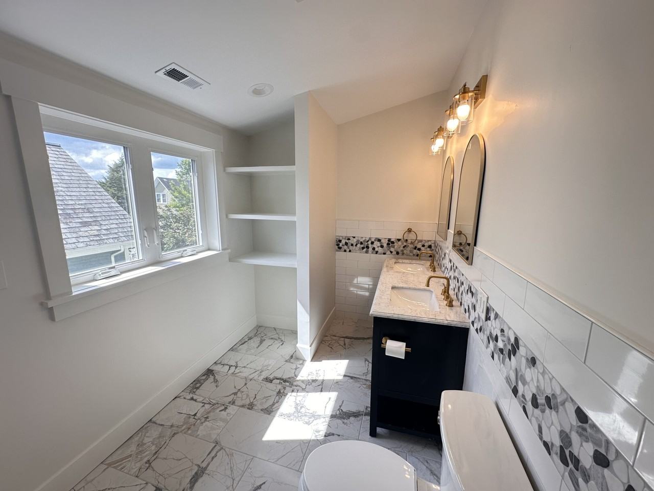 58 Magnolia St #3 - Photo 3 of 7