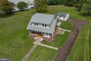 1075 S County Line Rd - Photo 1 of 1