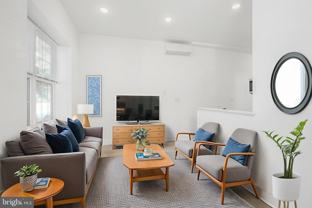 2046 E Huntingdon St #1F - Photo 1 of 1