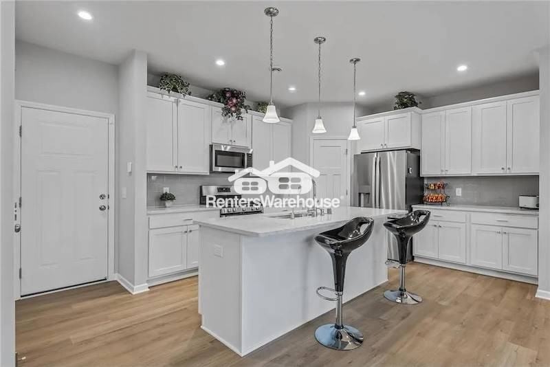 19230 72nd Ave N - Photo 3 of 27