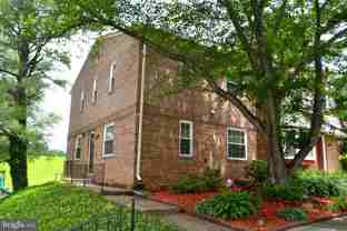 9926 Lakepointe Ct - Photo 1 of 1